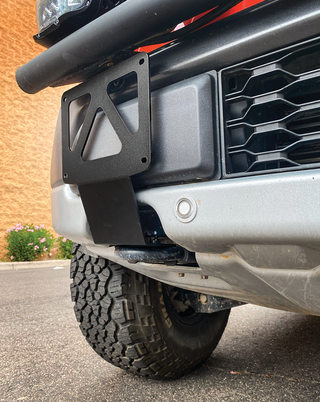 2017, 2018, 2019, 2020, 2021, 2022, 2023 Raptor Front License Plate Tow Hook Mount