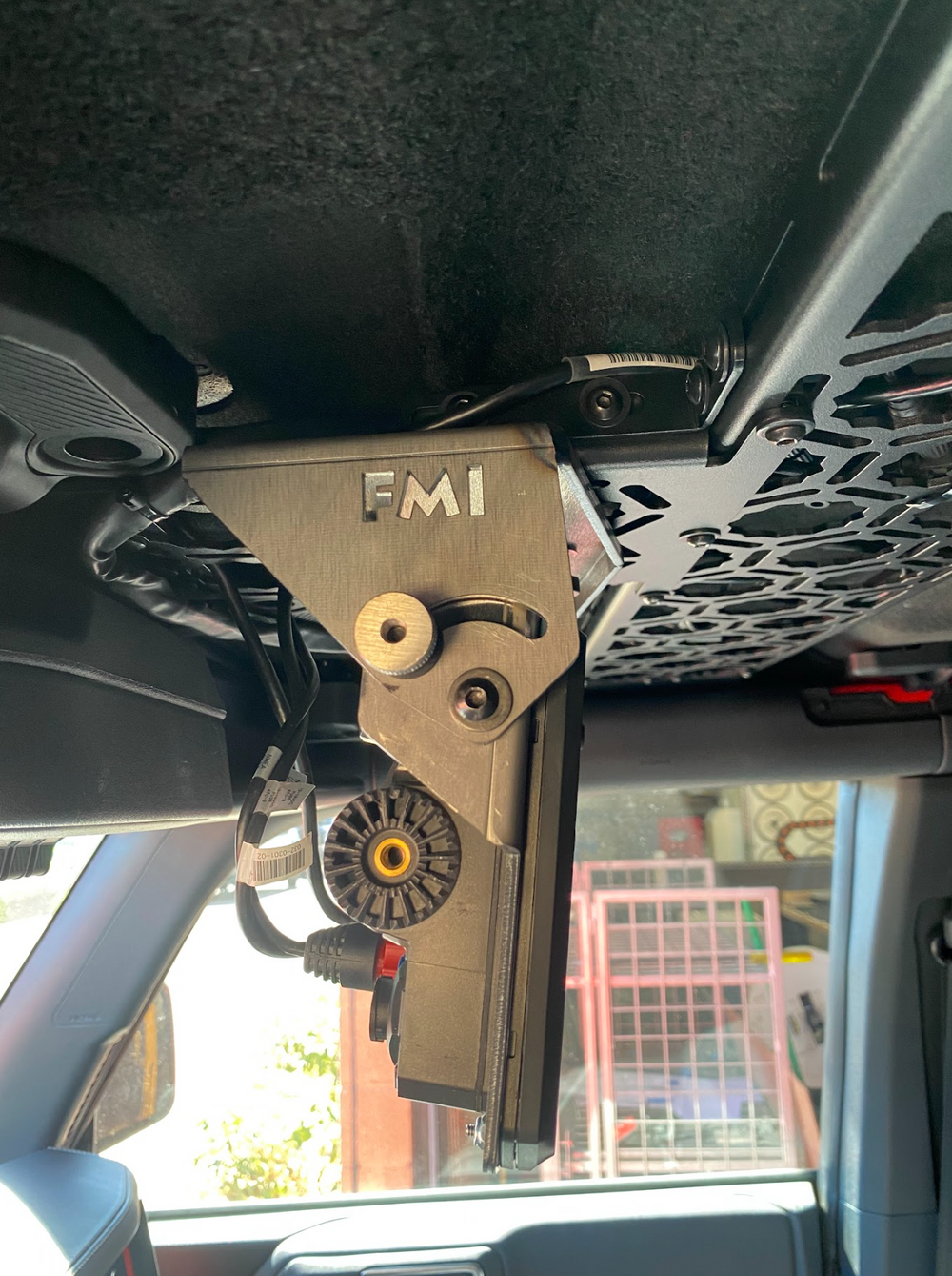 Fold Down Lowrance HDS7-CARBON GPS Mount - Bronco and Bronco Raptor Roof Mount