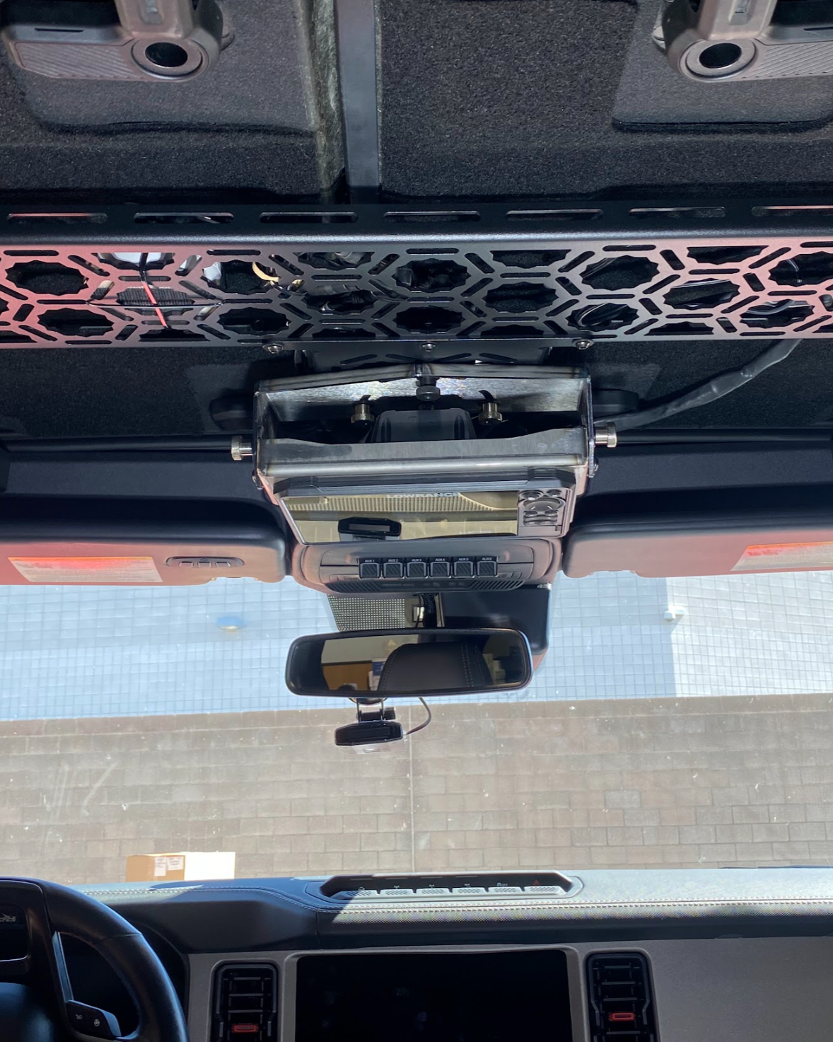 Fold Down Lowrance HDS7-CARBON GPS Mount - Bronco and Bronco Raptor Roof Mount
