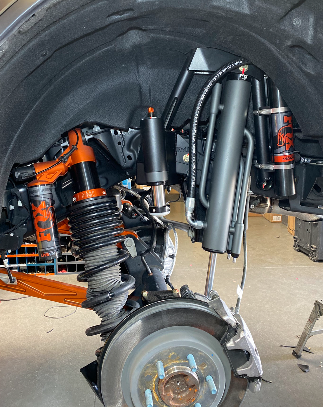 Bronco Raptor Rear Mid-Travel with bypass Shock Mount & Bump Stop