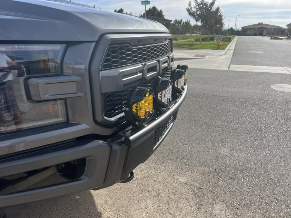 2017-2020 Gen 2 Raptor Front Light Mount Kit (Stock bumper)