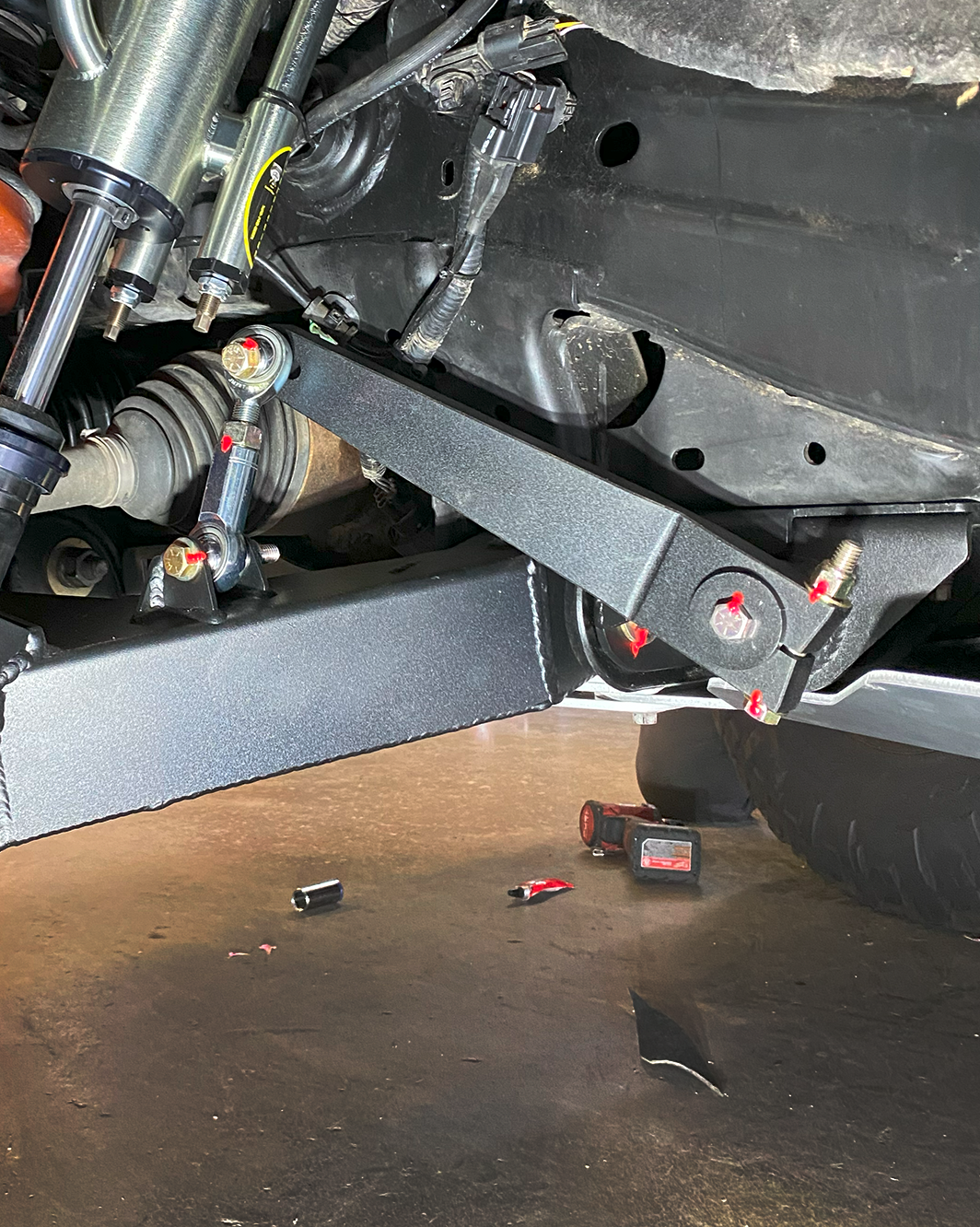 2024+ Ranger Raptor - Mid Travel Front Suspension Kit