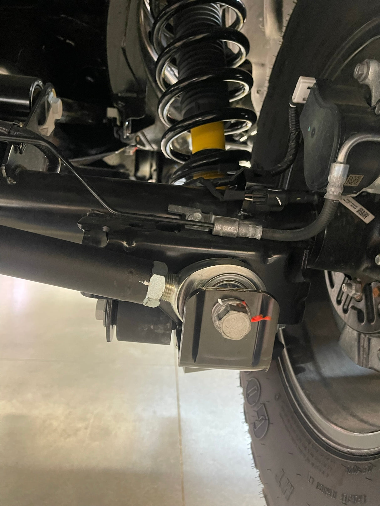 2021 - UP Bronco Adjustable Panhard Bar Kit - Heim Joint type