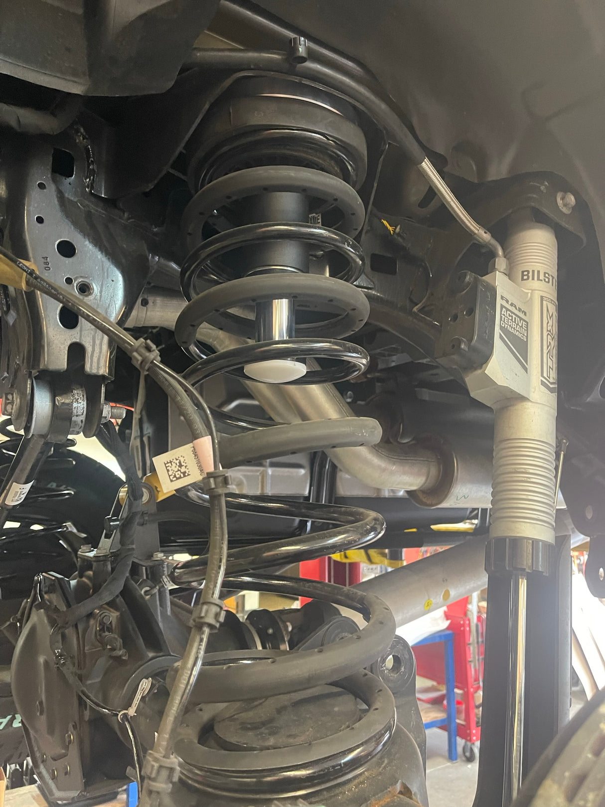 2021+ Ram TRX Rear Bump Stop Kit (with Optional) Hydraulic Bump Stops