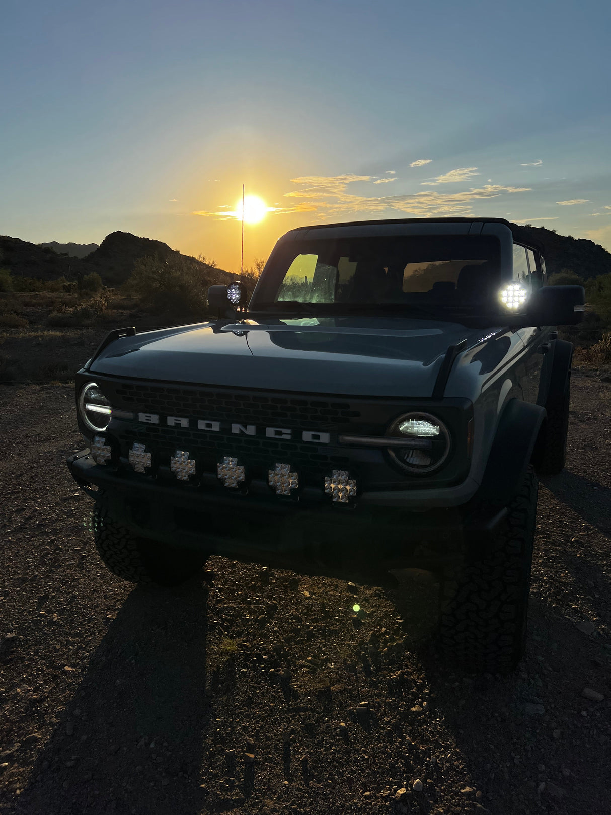2022 and up Bronco Raptor, Front Light Mount Kit for Stock Bumper