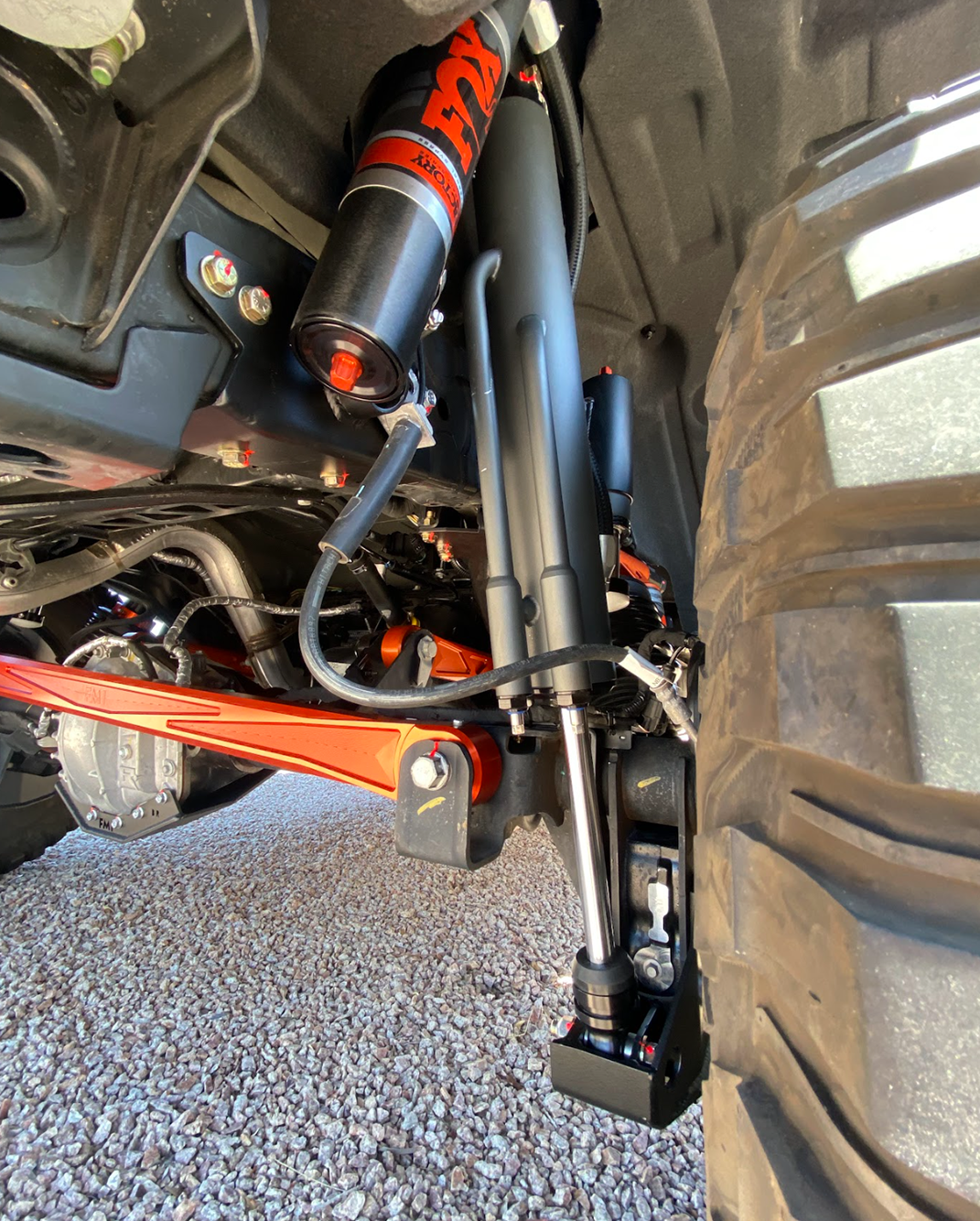 Bronco Raptor Rear Mid-Travel with bypass Shock Mount & Bump Stop 