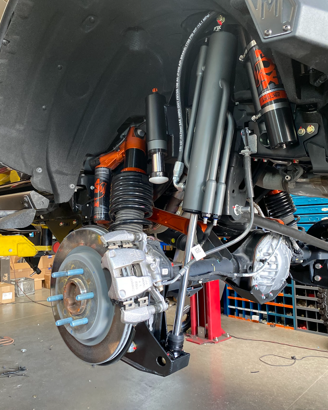 Bronco Raptor Rear Mid-Travel with bypass Shock Mount & Bump Stop 