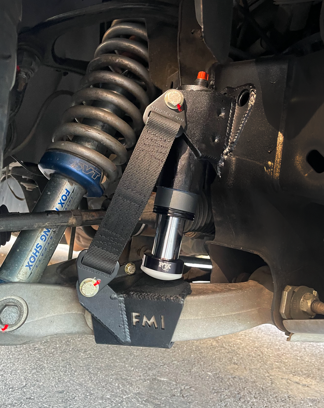 Gen 1 Raptor Front Limit Strap and Bump Stop Kit for Stock Lower A-Arm (2010,2012,2013,2014)