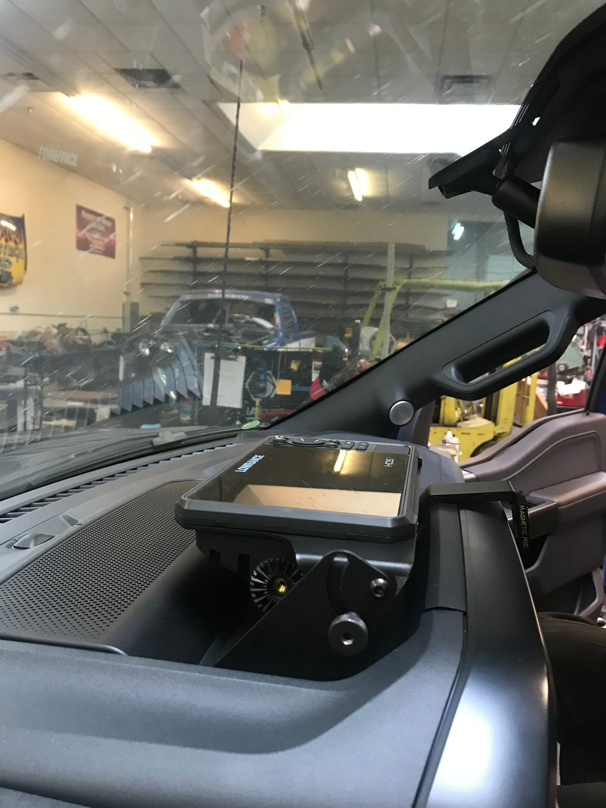 2021 - 2024 F150 & Gen 3 Raptor Center Dash Fold Down GPS mount - HDS7 Live